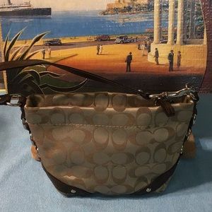 Super cute!  Small Coach Purse 👛 Handbag, Clutch